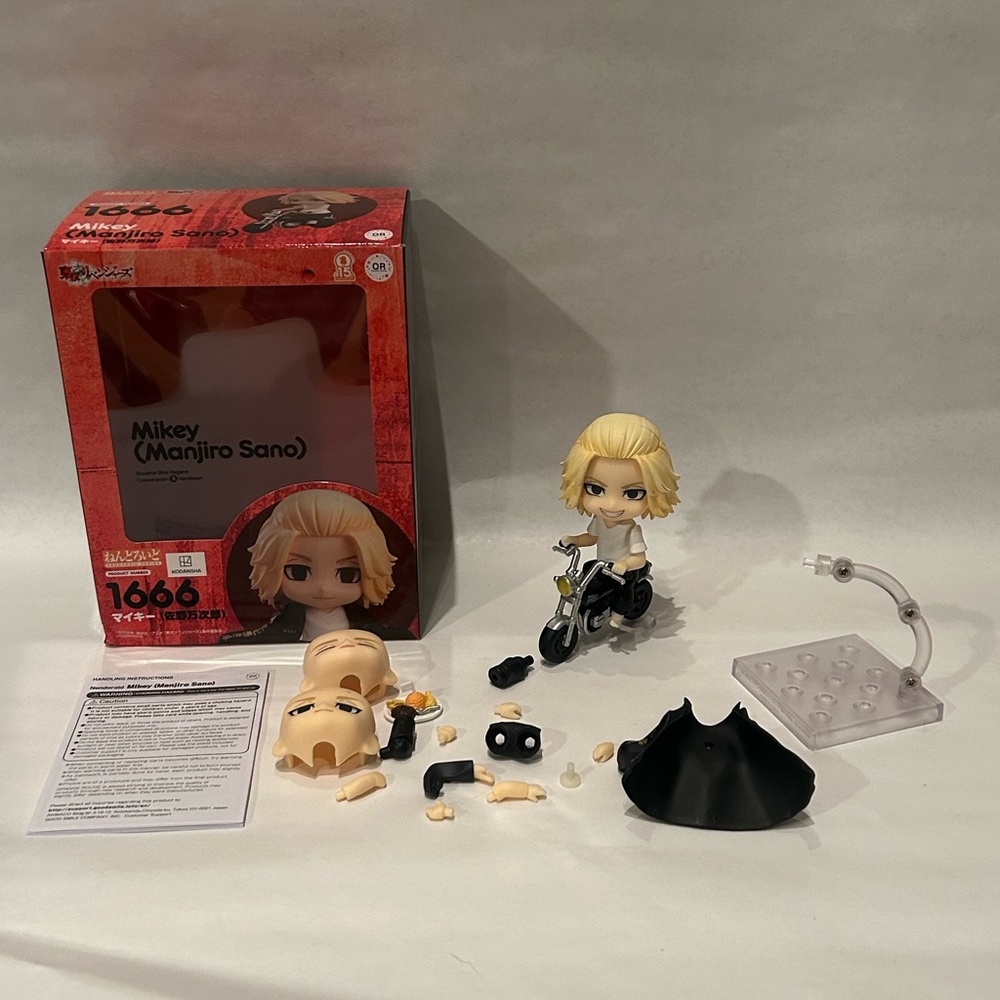 Tokyo Revengers anime figure Mikey manjiro Sano Nendoroid